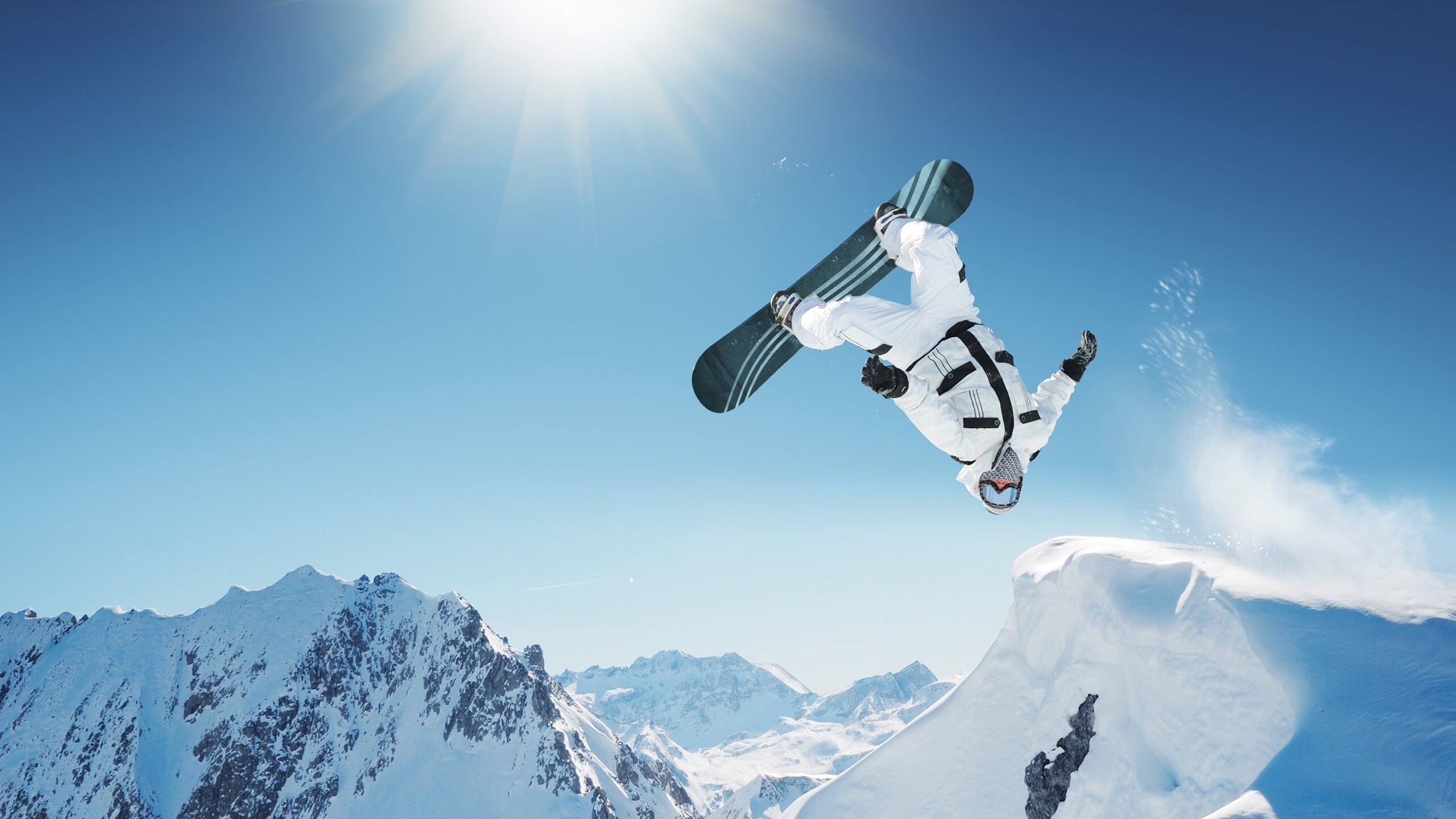 冠军奖杯巡展活动启动